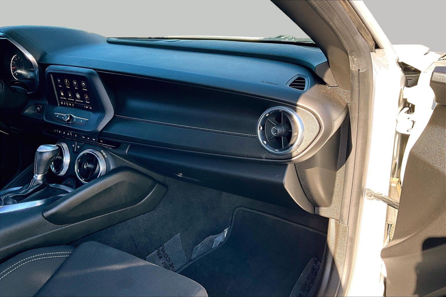 Used 2021 Chevrolet Camaro LT RWD image 15