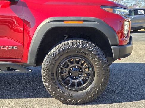 Used 2024 GMC Canyon AT4X w/ AT4X AEV Edition image 11