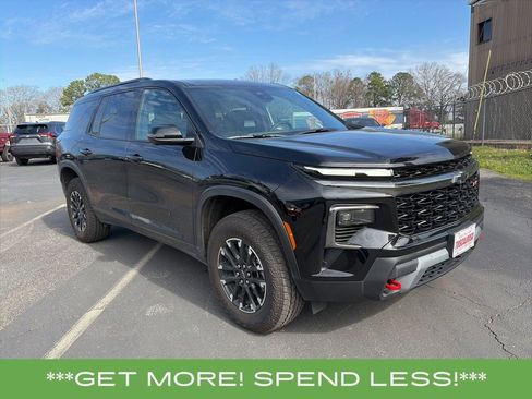 Used 2026 Chevrolet Traverse Z71 w/ Driver Confidence Package image 1