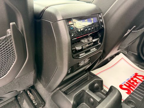 Used 2023 Jeep Grand Cherokee L Limited image 14