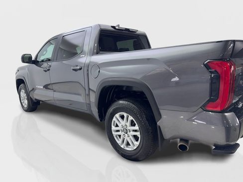 Used 2025 Toyota Tundra SR5 w/ SR5 Premium Package AWD/4WD image 14