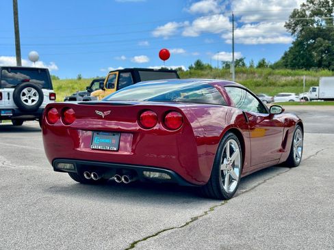 Used 2006 Chevrolet Corvette Coupe w/ Preferred Equipment Group RWD image 19