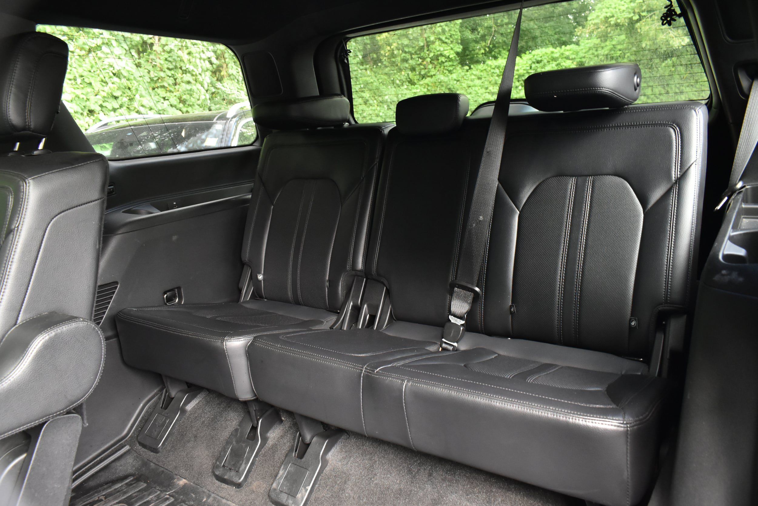 Used 2019 Ford Expedition Limited w/ Driver Assistance Package AWD/4WD image 19