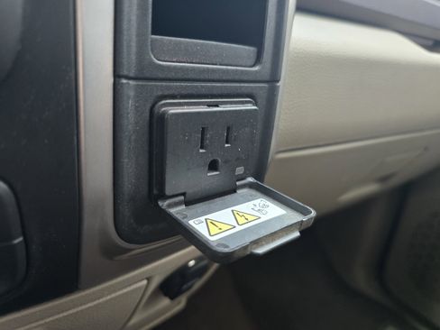 Used 2017 RAM 1500 Big Horn image 25