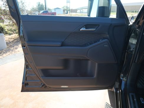 Certified 2026 Lexus GX 550 w/ Accessory Package (2T) image 19