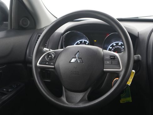 Used 2023 Mitsubishi Outlander Sport SE image 14