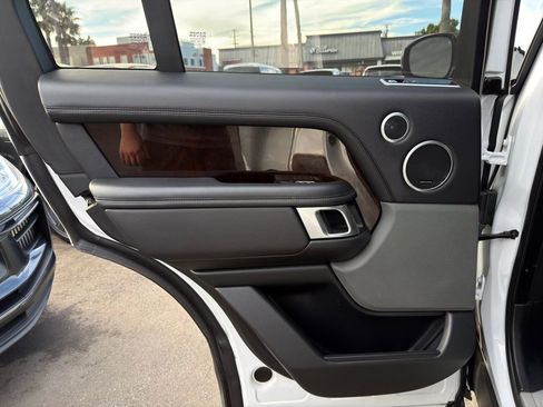 Used 2020 Land Rover Range Rover image 47