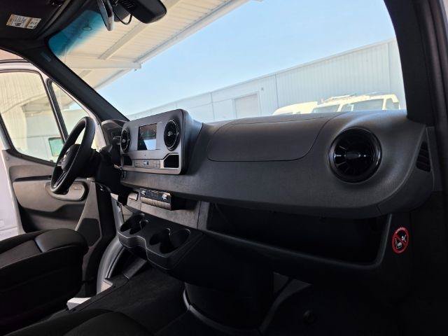 Used 2024 Mercedes-Benz Sprinter 3500 image 9
