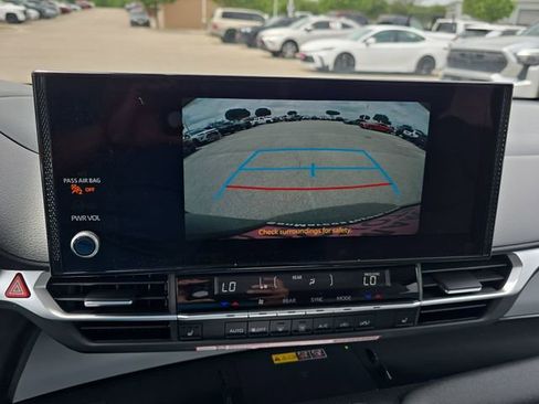 New 2026 Toyota Sienna XLE image 24