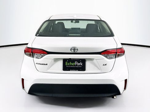 Used 2024 Toyota Corolla LE image 7