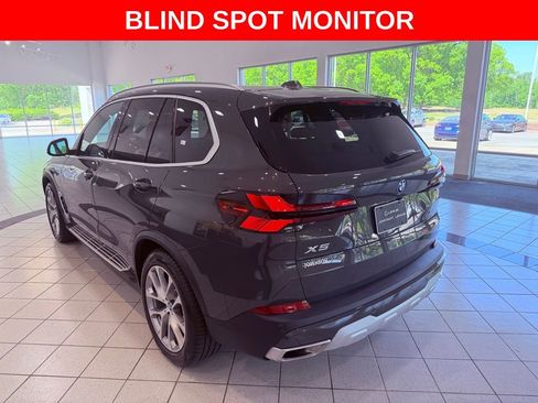 Used 2025 BMW X5 xDrive50e w/ Executive Package AWD/4WD image 5