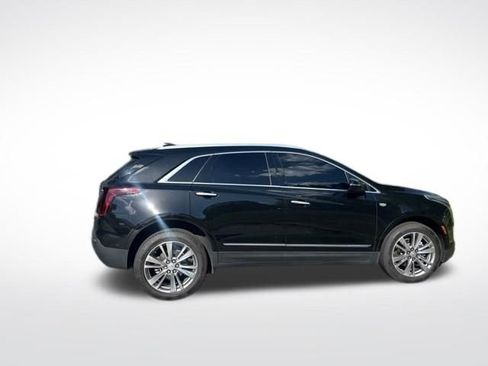Certified 2023 Cadillac XT5 Premium Luxury w/ Technology Package FWD image 4