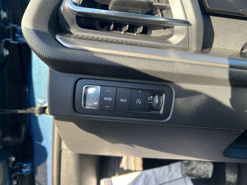 New 2026 Chevrolet Traverse LT w/ Sun and Wheel Package image 16