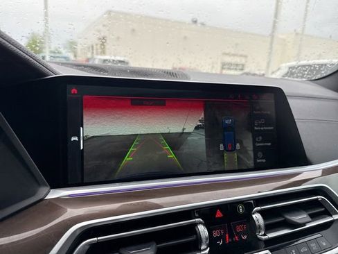 Used 2022 BMW X5 xDrive40i w/ Premium Package AWD/4WD image 18