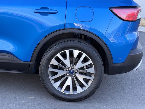 Used 2020 Ford Escape Titanium image 36