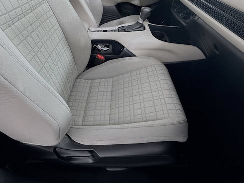 Certified 2024 Honda HR-V LX image 36