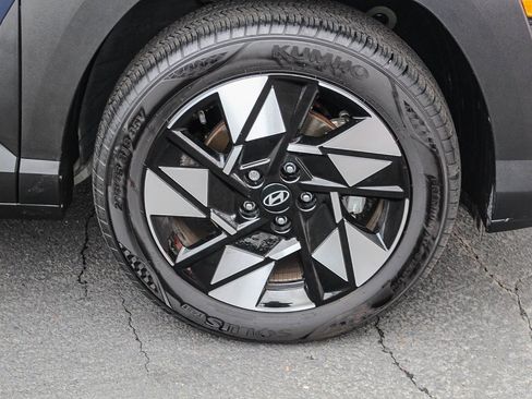 Certified 2024 Hyundai Kona SEL w/ Convenience Package image 13