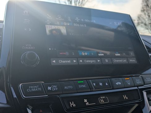 Certified 2023 Honda Odyssey Touring image 17