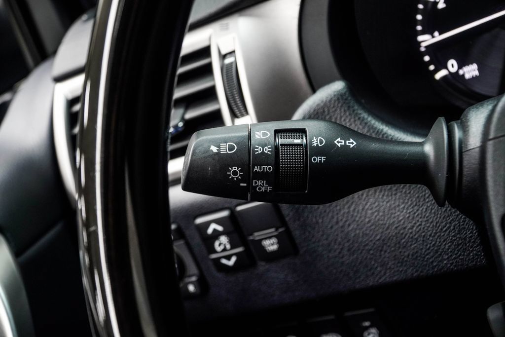 Used 2023 Lexus GX 460 Premium w/ Premium Package AWD/4WD image 34
