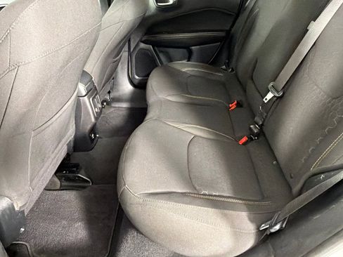 Used 2021 Jeep Compass Sport image 19