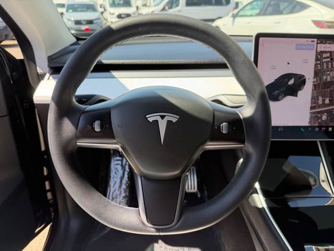Used 2021 Tesla Model Y Performance AWD/4WD image 30