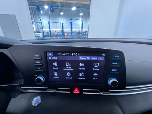 Used 2023 Hyundai Elantra SEL FWD image 25