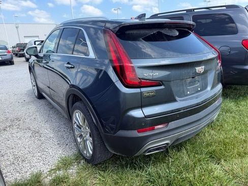 Used 2019 Cadillac XT4 Premium Luxury w/ Cold Weather Package FWD image 2