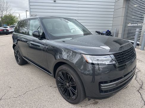 Used 2025 Land Rover Range Rover SE AWD/4WD image 7
