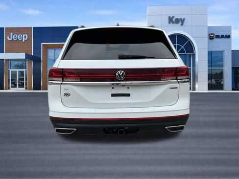Used 2024 Volkswagen Atlas SE image 5