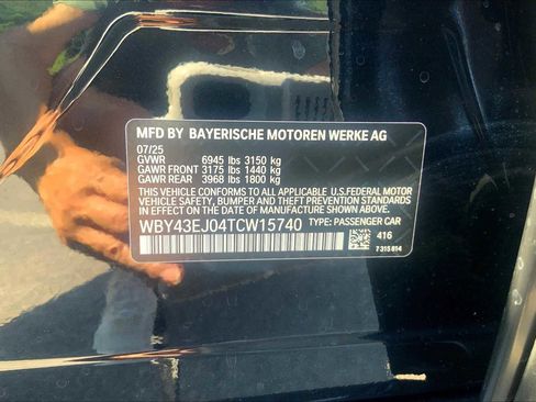 Used 2026 BMW i7 eDrive50 w/ Executive Package image 18