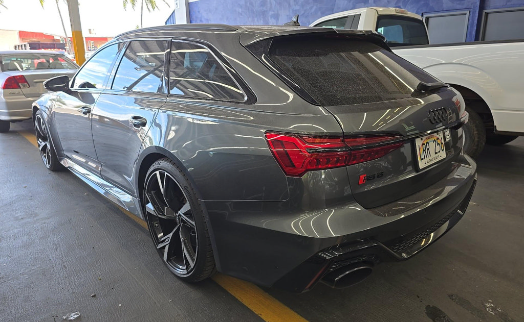 Used 2022 Audi RS 6 w/ Executive Package AWD/4WD image 6