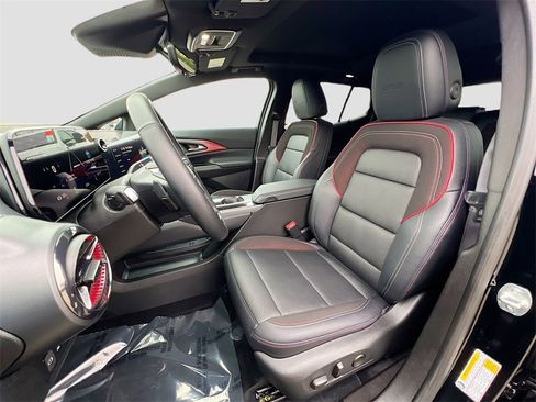 Used 2025 Chevrolet Equinox EV RS w/ Convenience Package II image 20