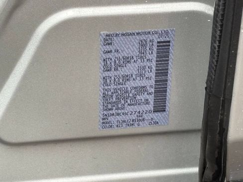 Used 2025 Nissan Pathfinder SV AWD/4WD image 21