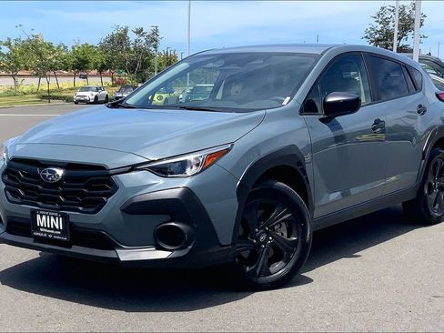 Used 2024 Subaru Crosstrek 2.0i AWD/4WD image 2