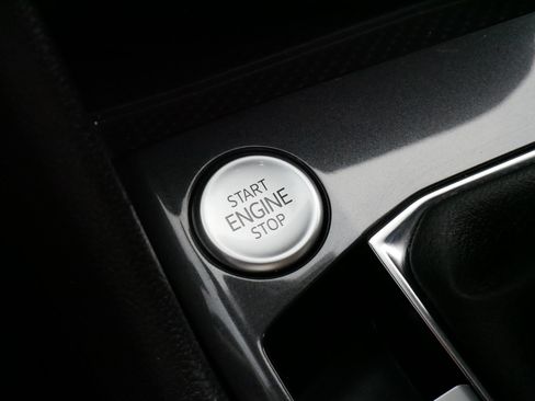 Certified 2024 Volkswagen Tiguan SE AWD/4WD image 27