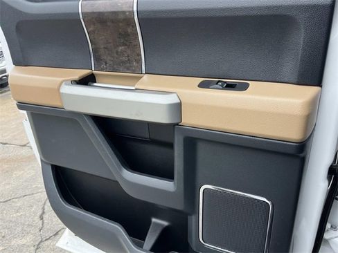 Used 2022 Ford F250 Lariat w/ Lariat Ultimate Package image 18