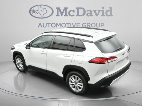Used 2022 Toyota Corolla Cross LE FWD image 38