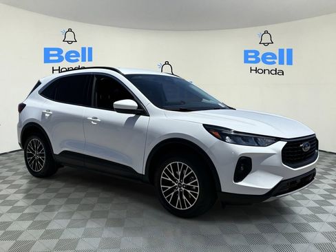 Used 2023 Ford Escape SE FWD image 6