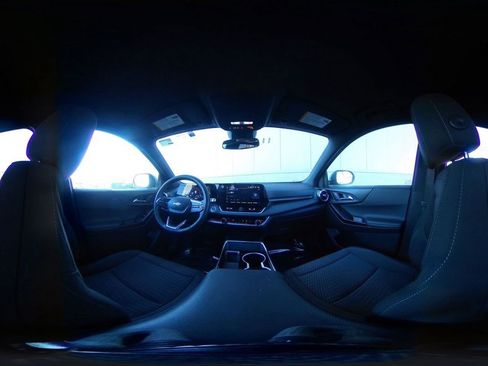 Used 2025 Chevrolet Equinox LT image 39