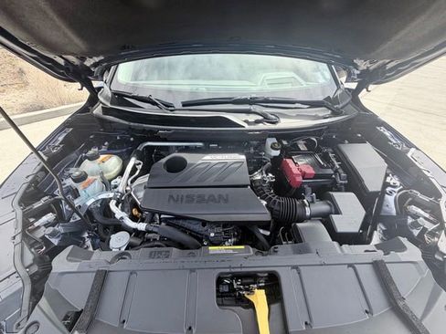 Certified 2025 Nissan Rogue SL w/ SL Premium Package image 40