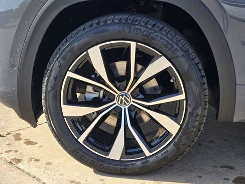 New 2026 Volkswagen Atlas SEL Premium R-Line image 10