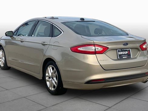 Used 2015 Ford Fusion SE w/ Equipment Group 202A FWD image 12