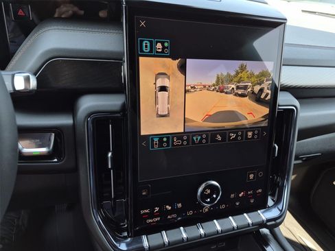New 2026 GMC Yukon AT4 w/ AT4 Premium Plus Package AWD/4WD image 24