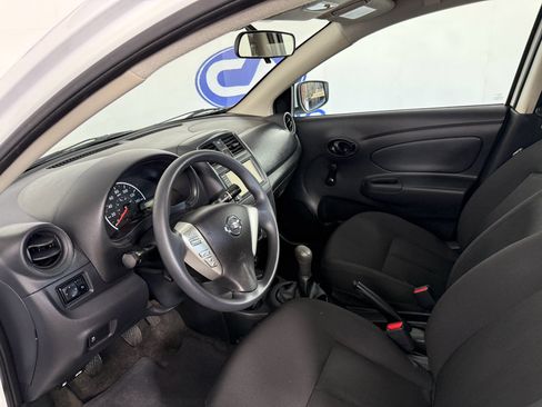Used 2019 Nissan Versa S image 21
