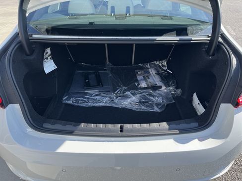 Certified 2025 BMW 330i Sedan w/ Premium Package image 35