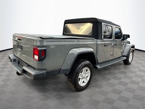 Used 2022 Jeep Gladiator Sport image 37