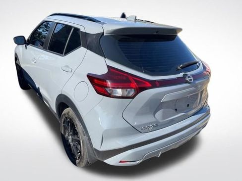 Used 2024 Nissan Kicks SR w/ SR Premium Package image 6