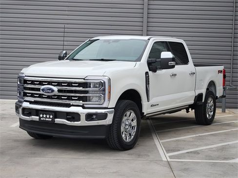 New 2025 Ford F250 Lariat w/ Lariat Ultimate Package image 2