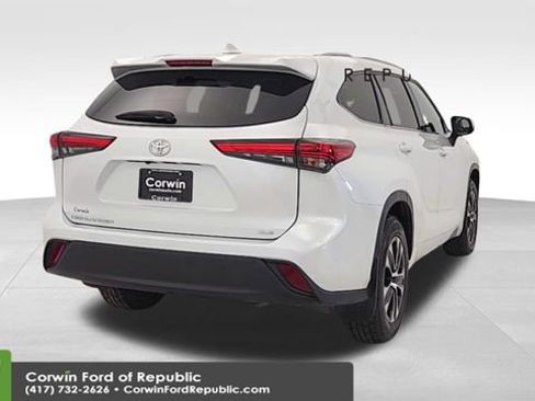 Used 2022 Toyota Highlander XLE image 8