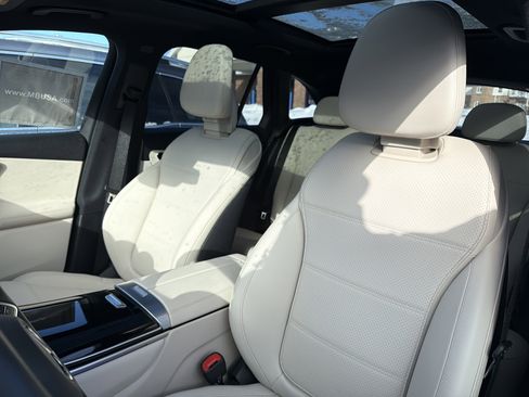 Used 2026 Mercedes-Benz GLC 300 4MATIC image 9